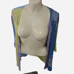 WOMENS SOFT SURROUNDINGS MULTI COLORED BUTTON UP WITH FLORAL DESIGN‎